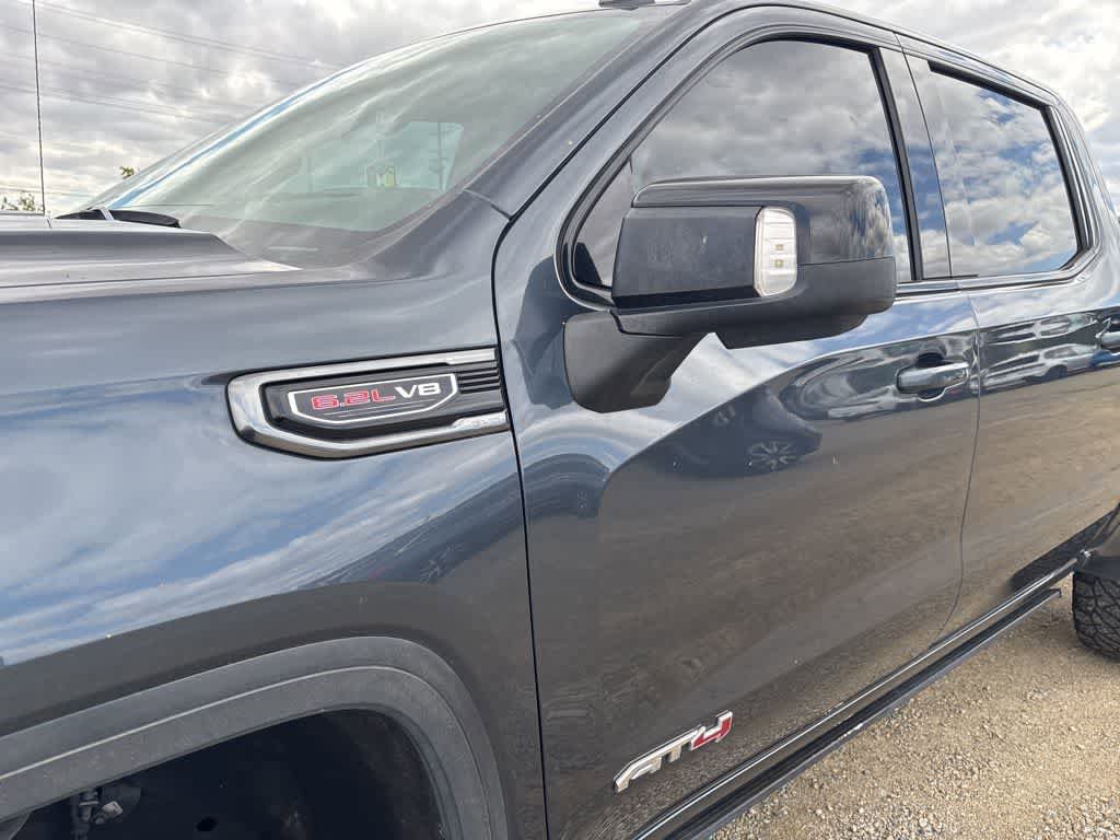 Used 2021 GMC Sierra 1500 AT4 w/ AT4 Value Package AWD/4WD image 3