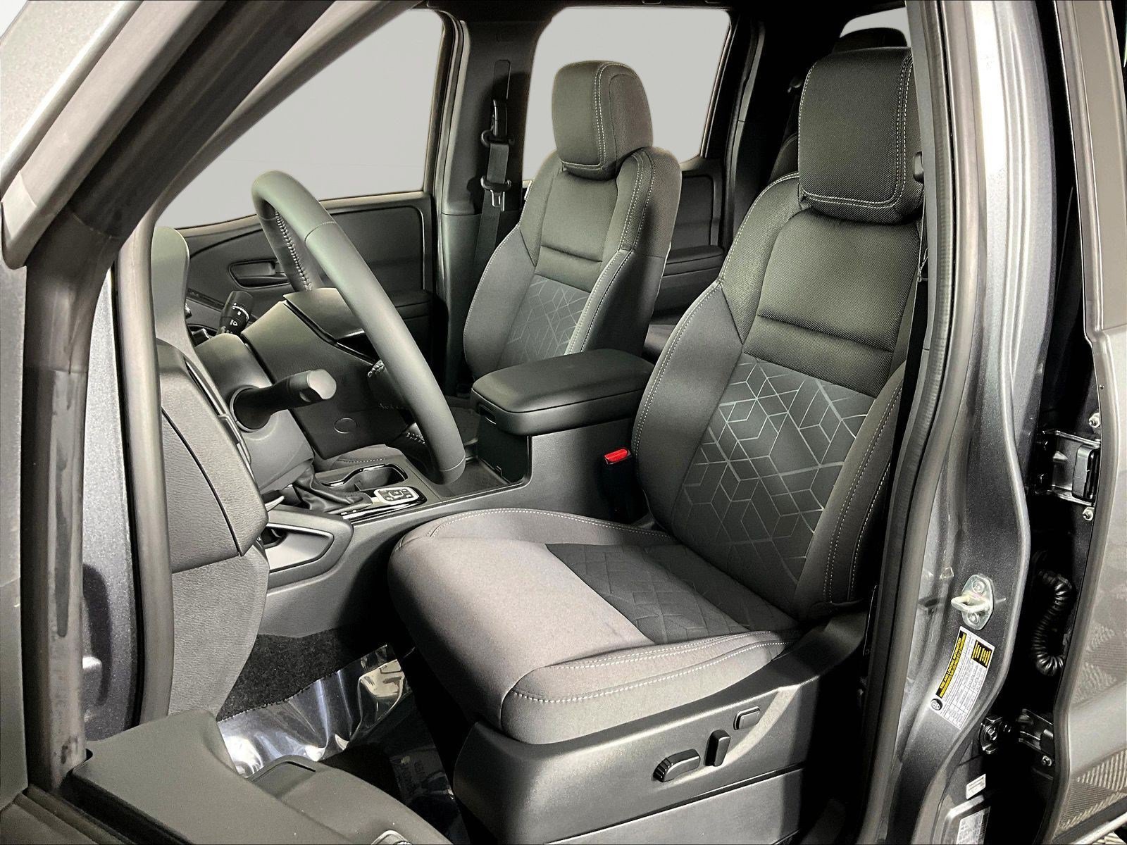 New 2027 Nissan Frontier SV w/ SV Convenience Package AWD/4WD image 16
