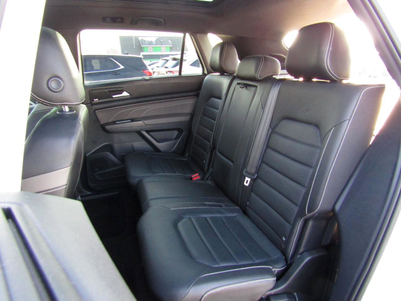 Used 2021 Volkswagen Atlas Cross Sport SEL Premium R-Line image 22