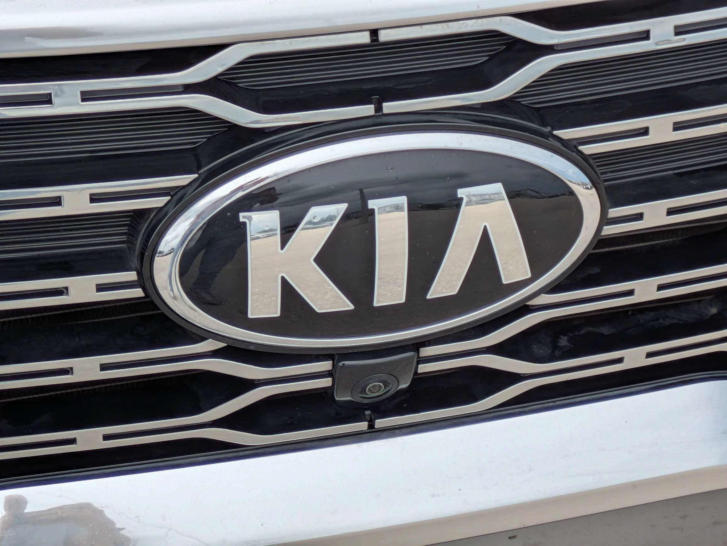 Certified 2021 Kia Telluride SX w/ Towing Package FWD image 14