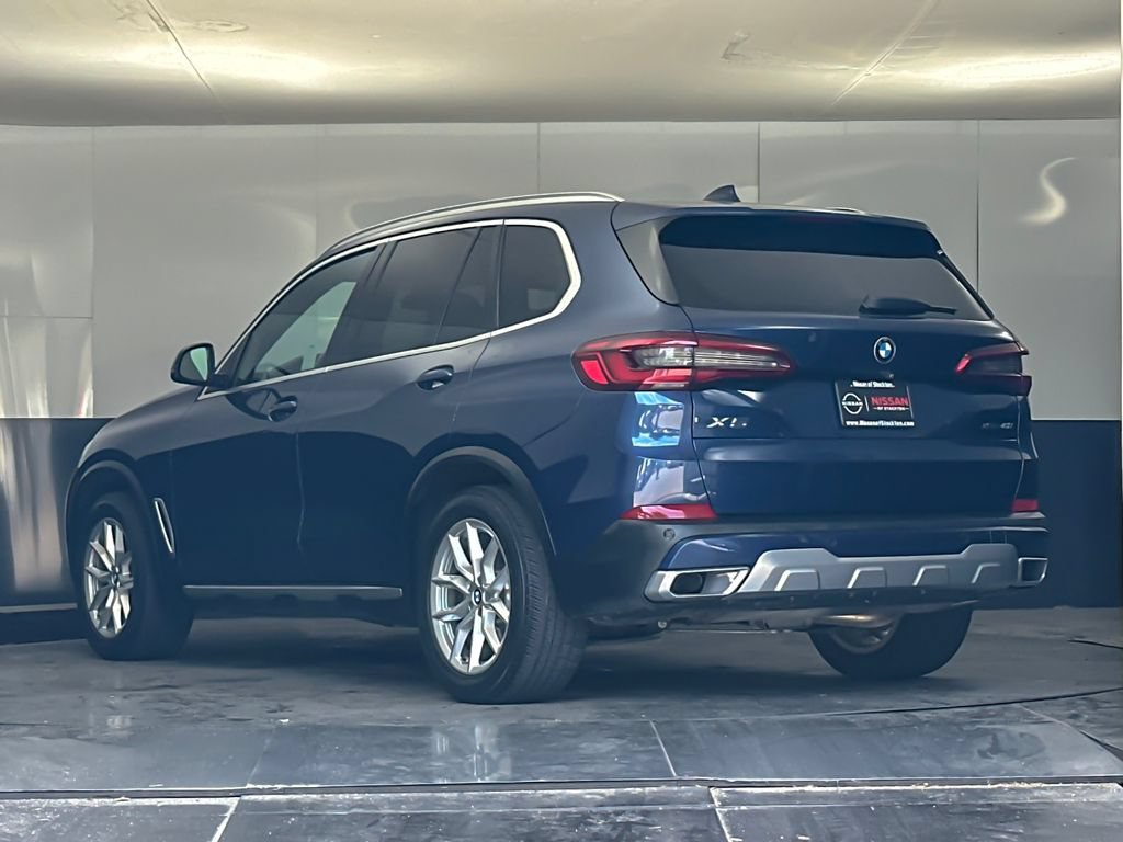 Used 2019 BMW X5 xDrive40i w/ Convenience Package AWD/4WD image 5