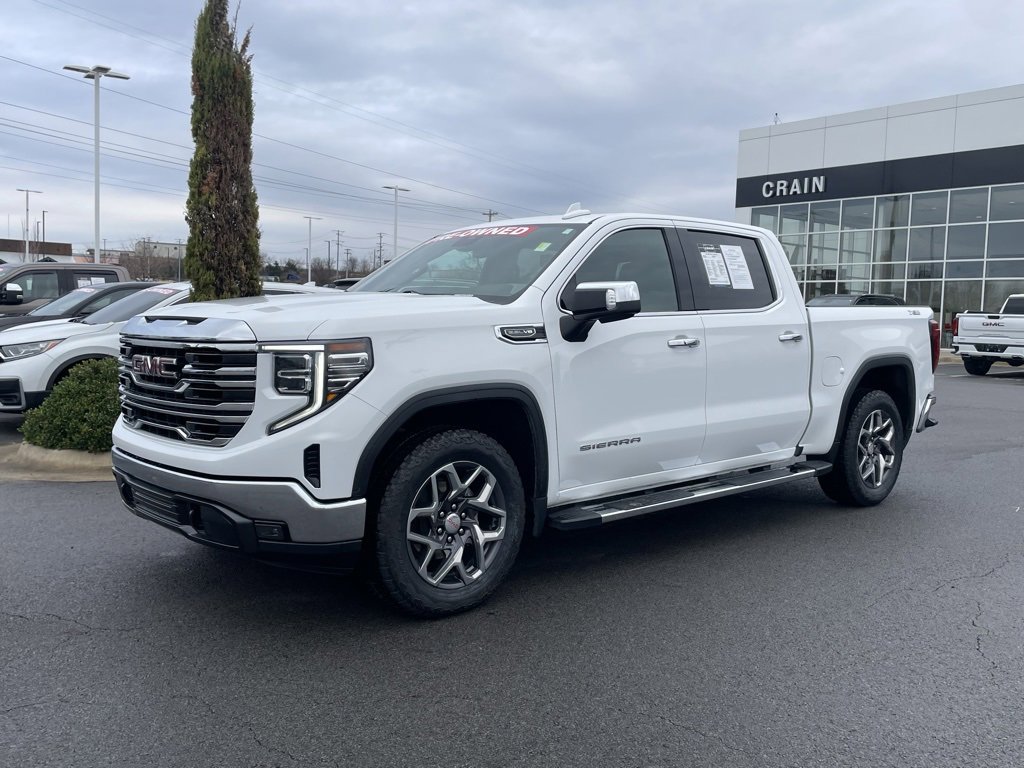 Used 2023 GMC Sierra 1500 SLT w/ SLT Premium Package image 3
