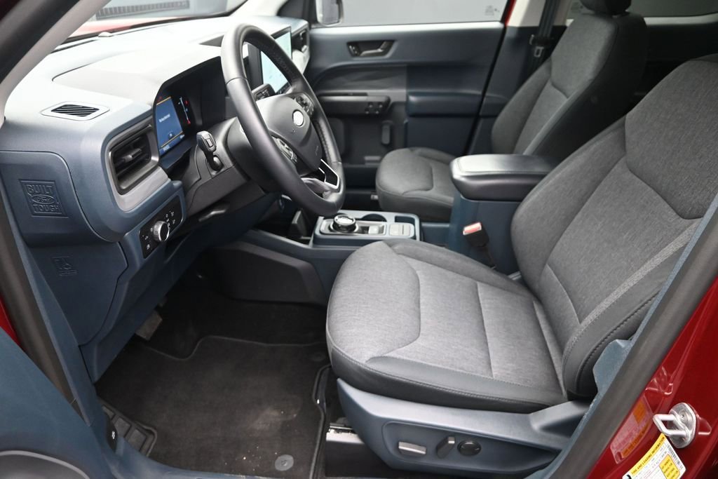 Used 2025 Ford Maverick XLT w/ Equipment Group 301A AWD/4WD image 15