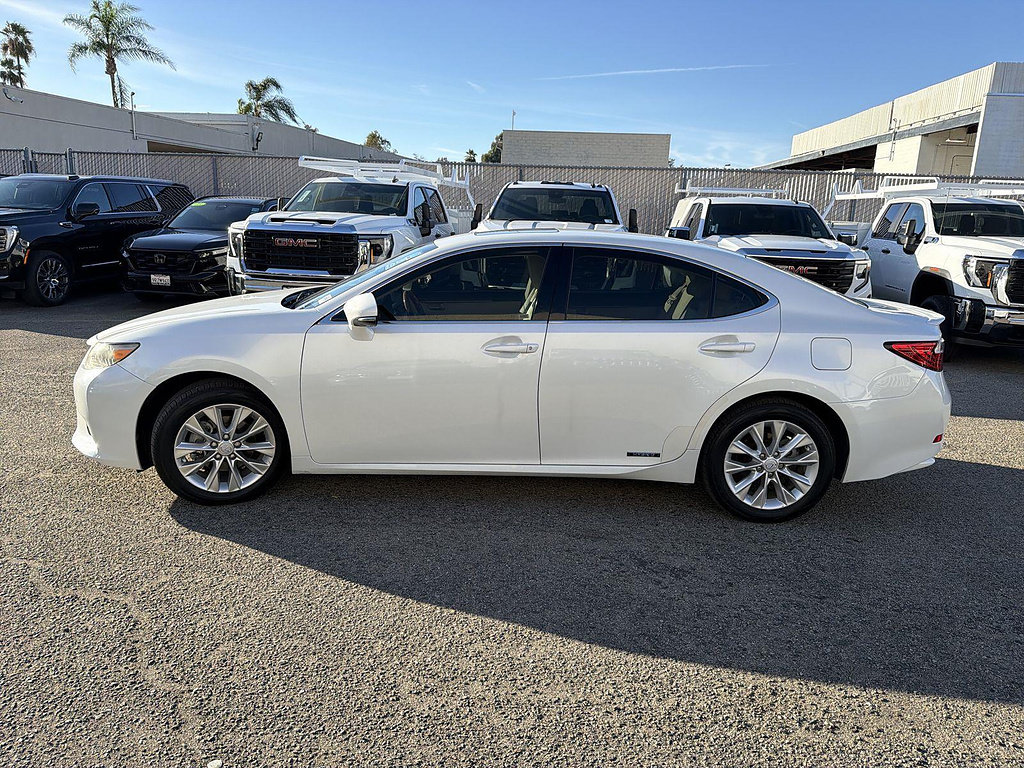 Used 2013 Lexus ES 300h w/ Premium Pkg FWD image 8