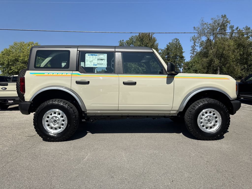 New 2025 Ford Bronco 4-Door image 5