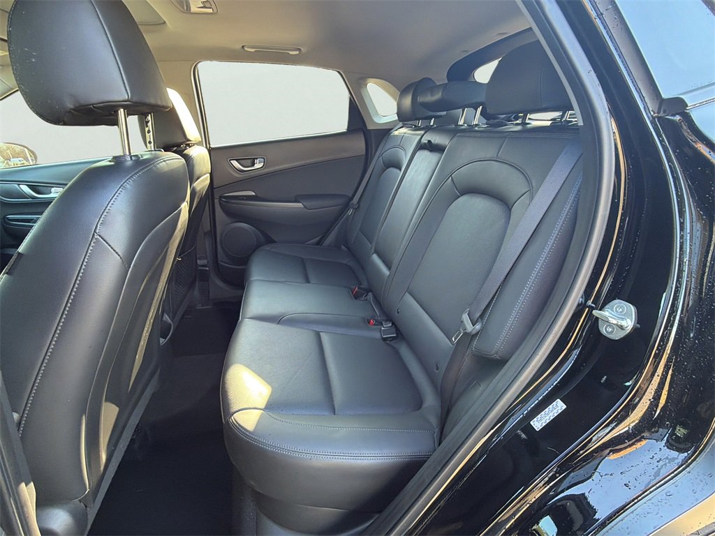 Used 2023 Hyundai Kona Limited image 7