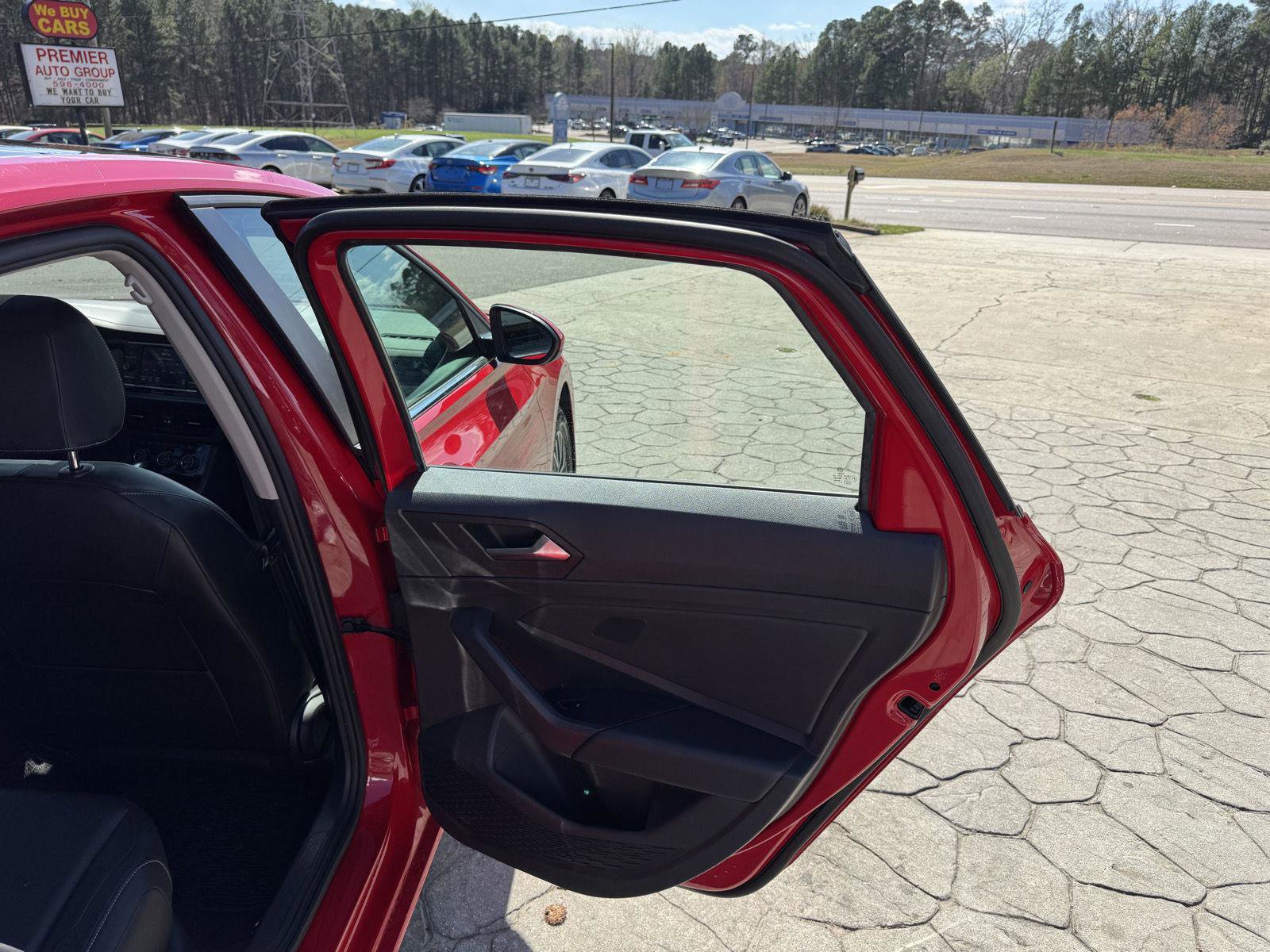 Used 2017 Volkswagen Passat 1.8T SEL Premium image 14