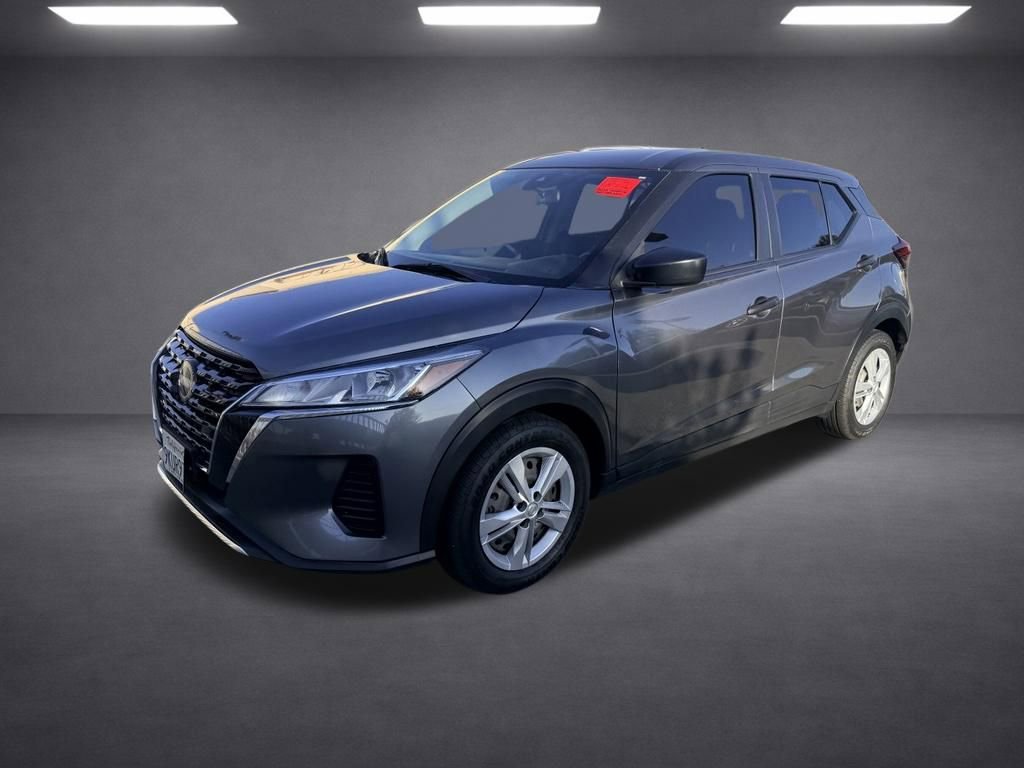 Used 2022 Nissan Kicks S FWD image 3