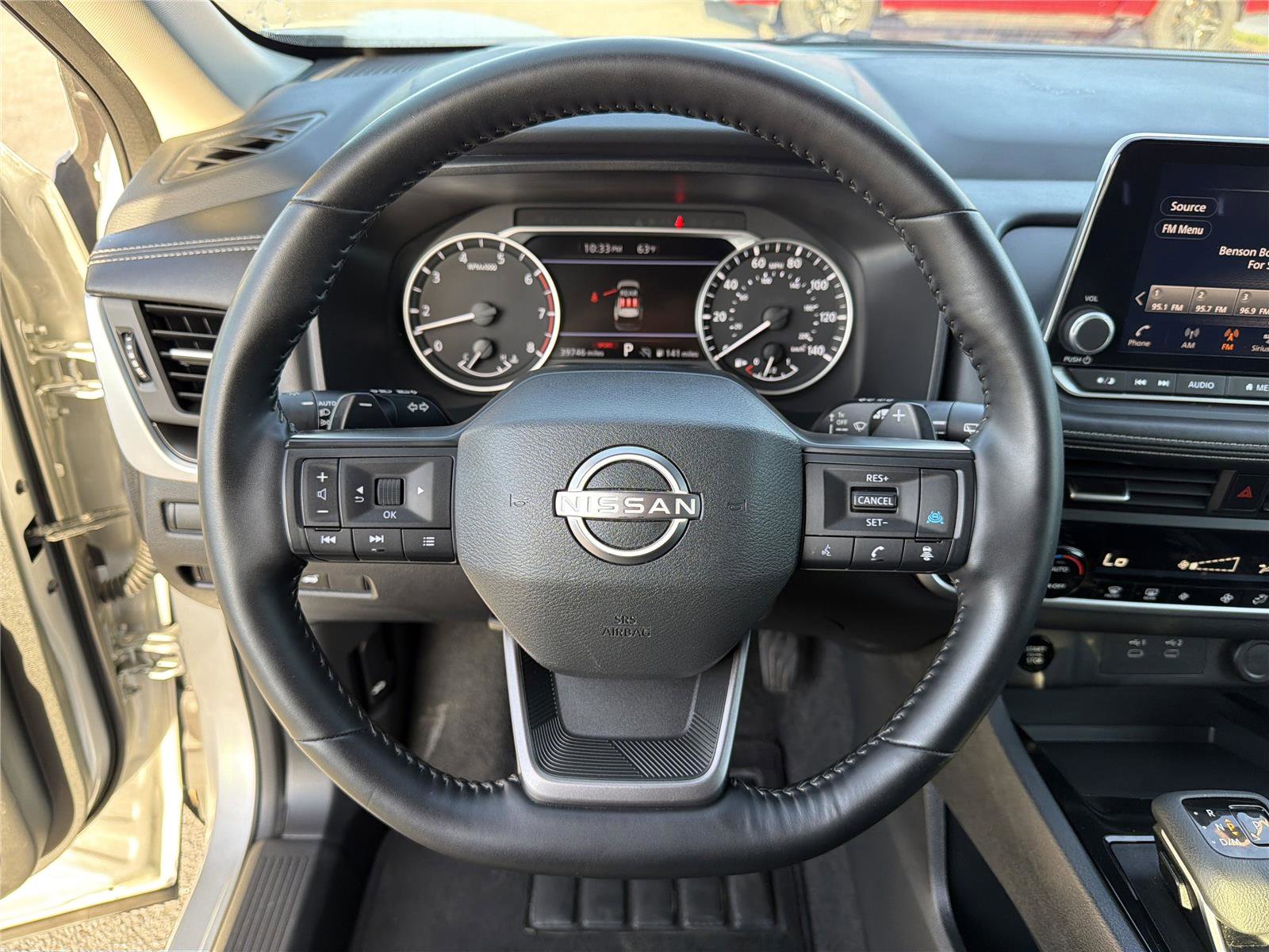 Used 2025 Nissan Rogue SV image 22