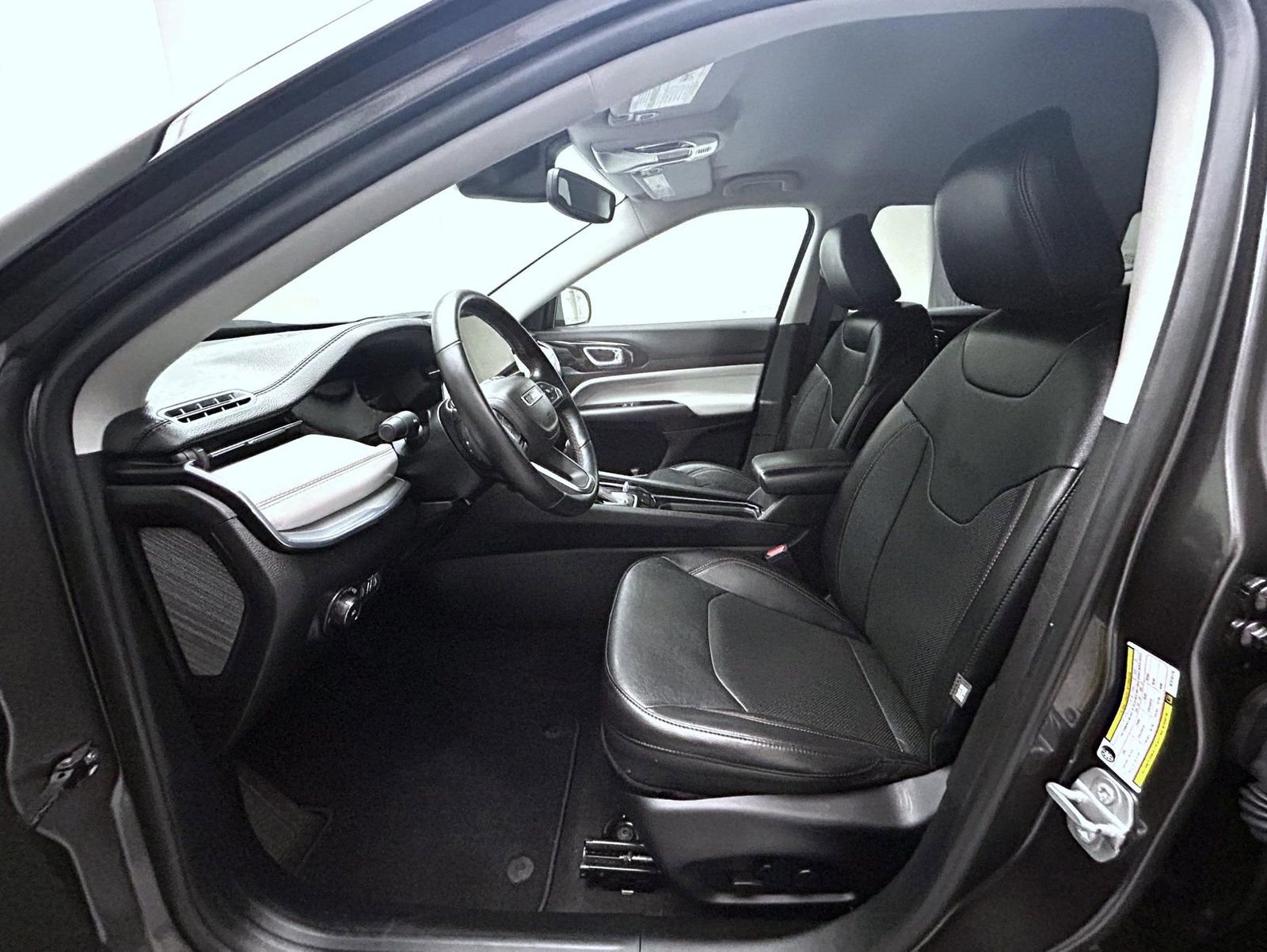 Certified 2022 Jeep Compass Limited image 10