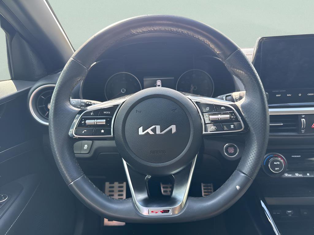 Used 2024 Kia Forte GT-Line w/ GT-Line Premium Package image 27