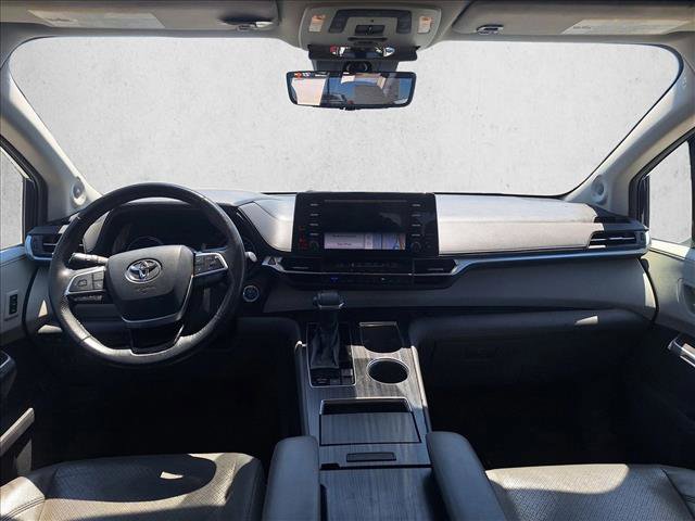 Certified 2021 Toyota Sienna Limited FWD image 16