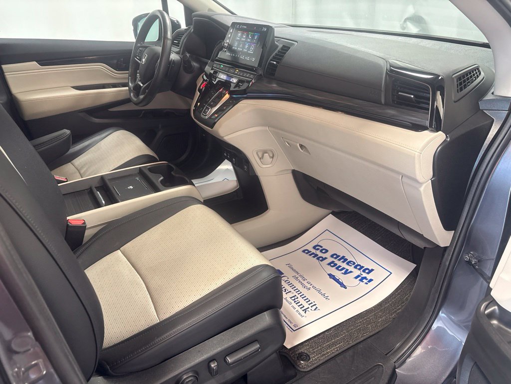 Used 2025 Honda Odyssey Elite image 17