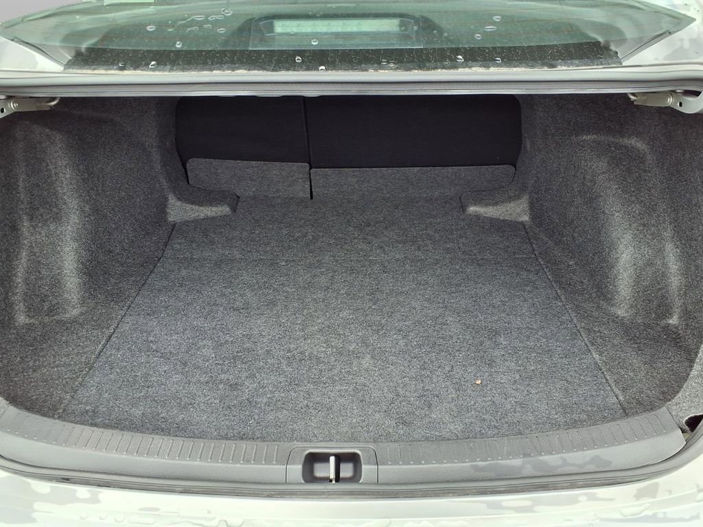 Used 2025 Toyota Corolla LE image 25