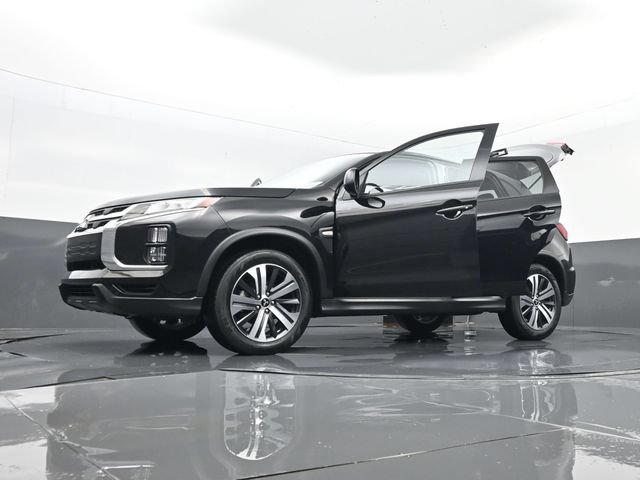 Used 2025 Mitsubishi Outlander Sport ES AWD/4WD image 31