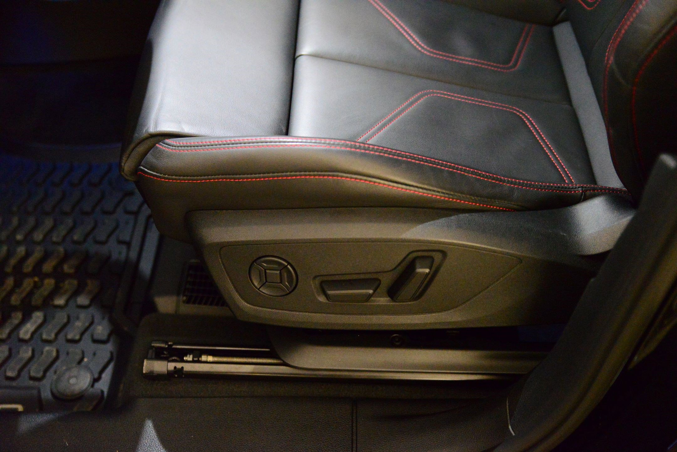 Certified 2025 Audi Q3 2.0T Premium Plus w/ Premium Plus Package image 25