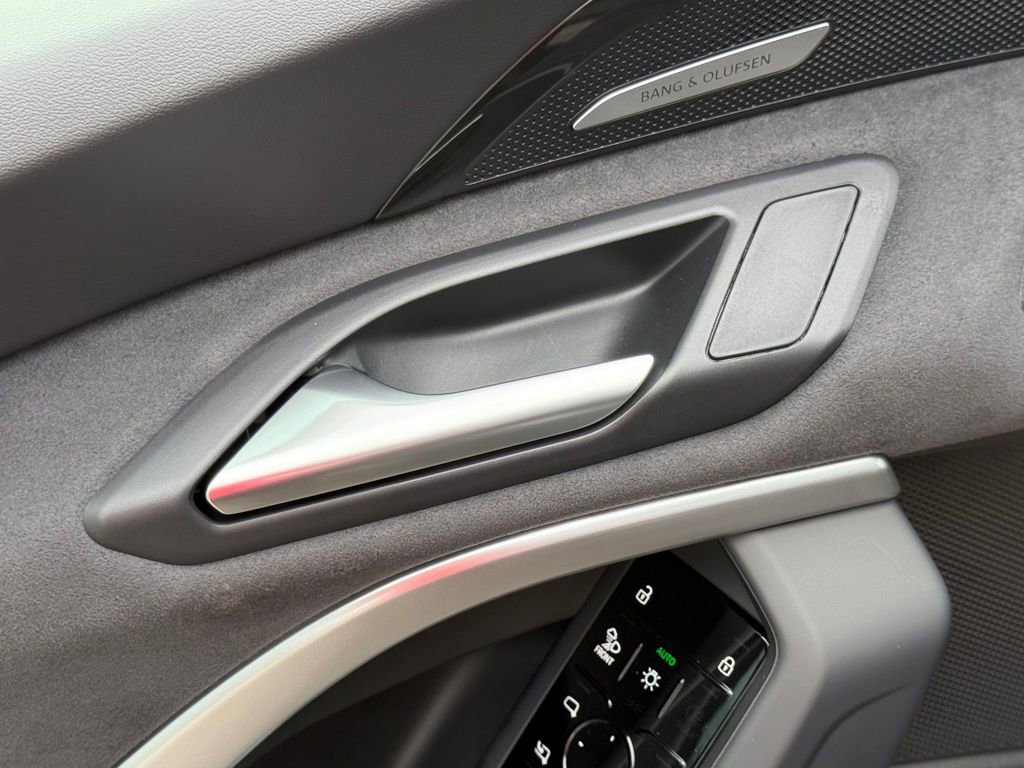 New 2025 Audi SQ5 Premium Plus AWD/4WD image 70