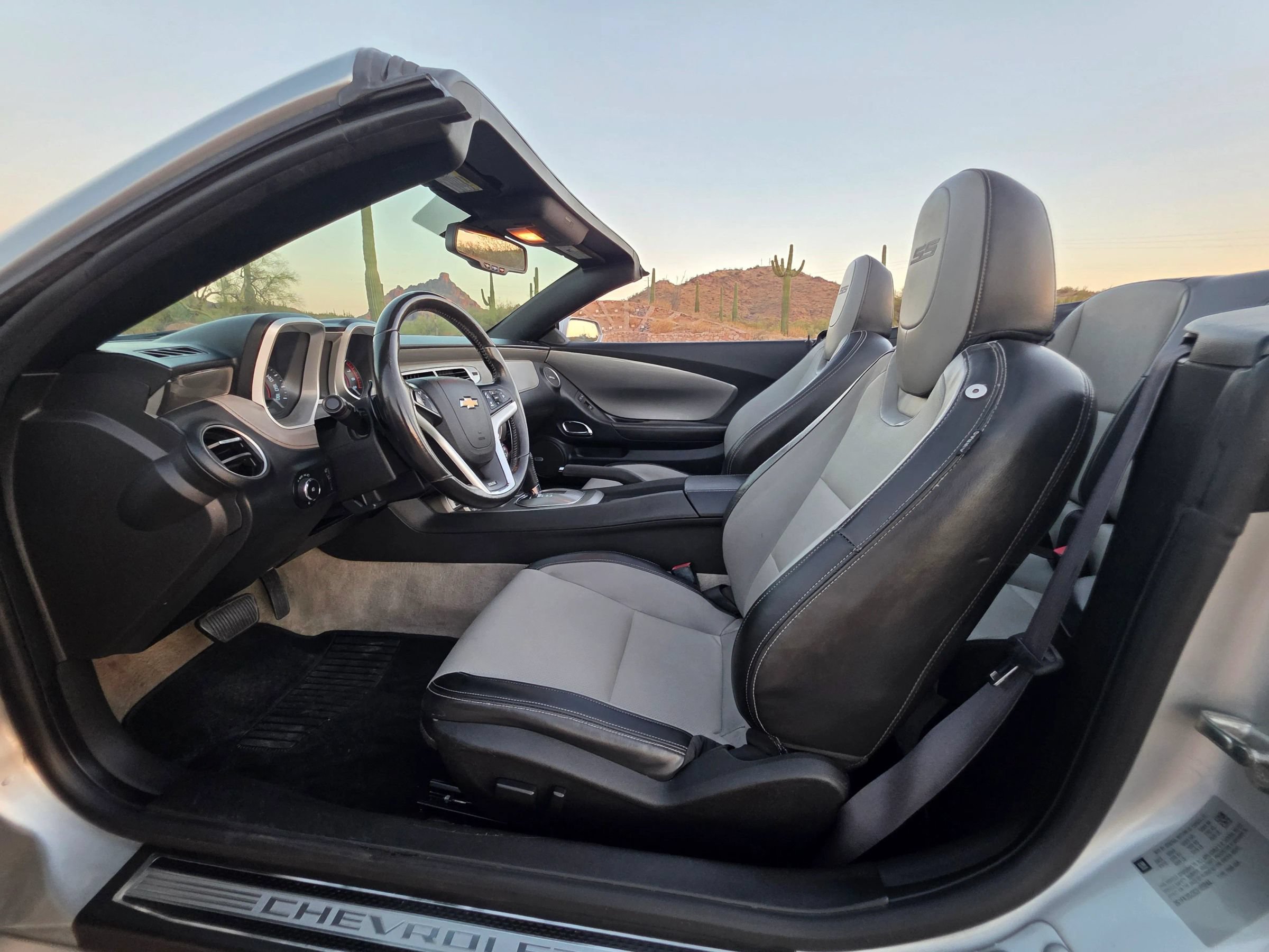 Used 2012 Chevrolet Camaro SS RWD image 18