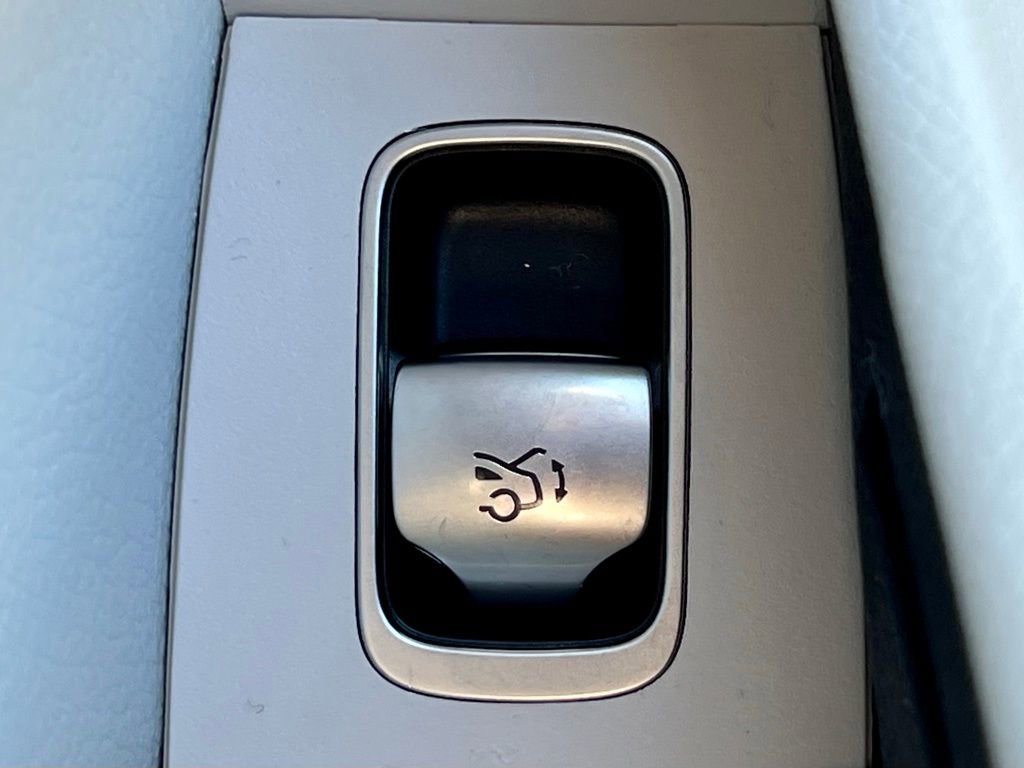 Certified 2023 Mercedes-Benz EQS 450+ 4MATIC SUV image 45