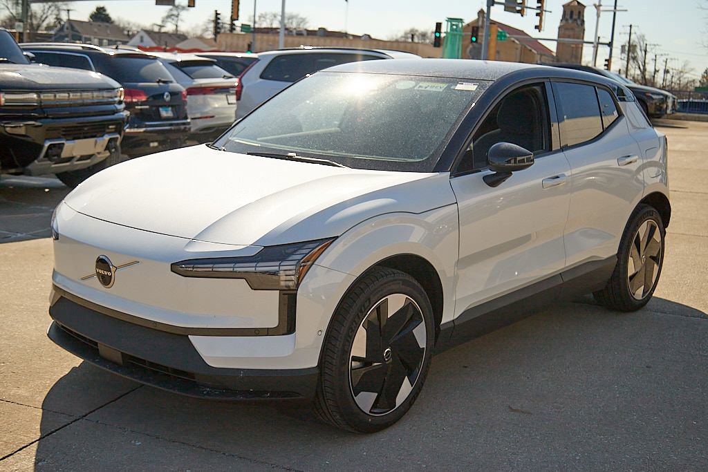 New 2026 Volvo EX30 Ultra w/ Protection Package Premier image 6