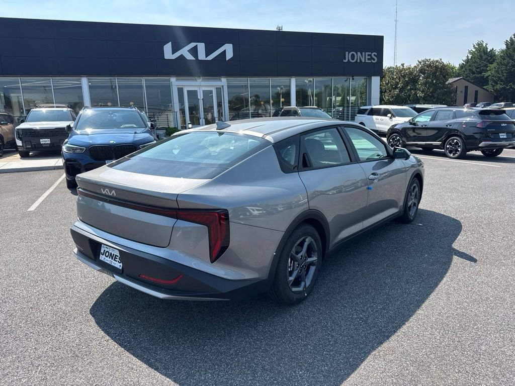 New 2026 Kia K4 FWD image 5