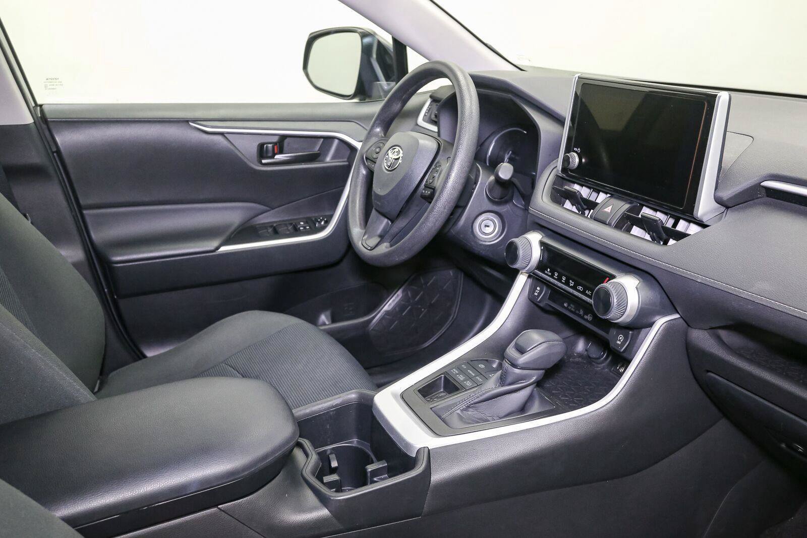 Certified 2023 Toyota RAV4 LE AWD/4WD image 20