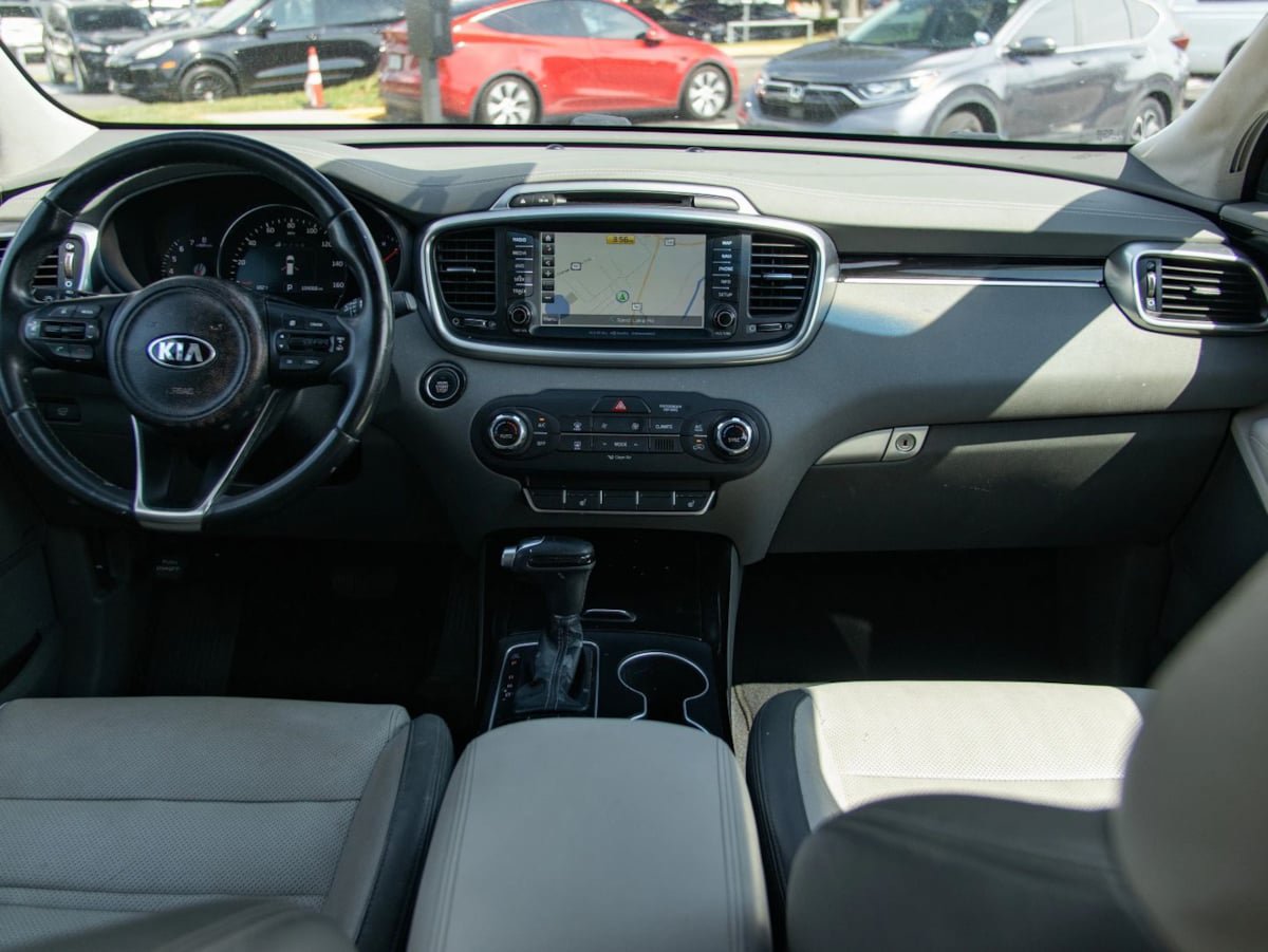 Used 2016 Kia Sorento SX FWD image 22