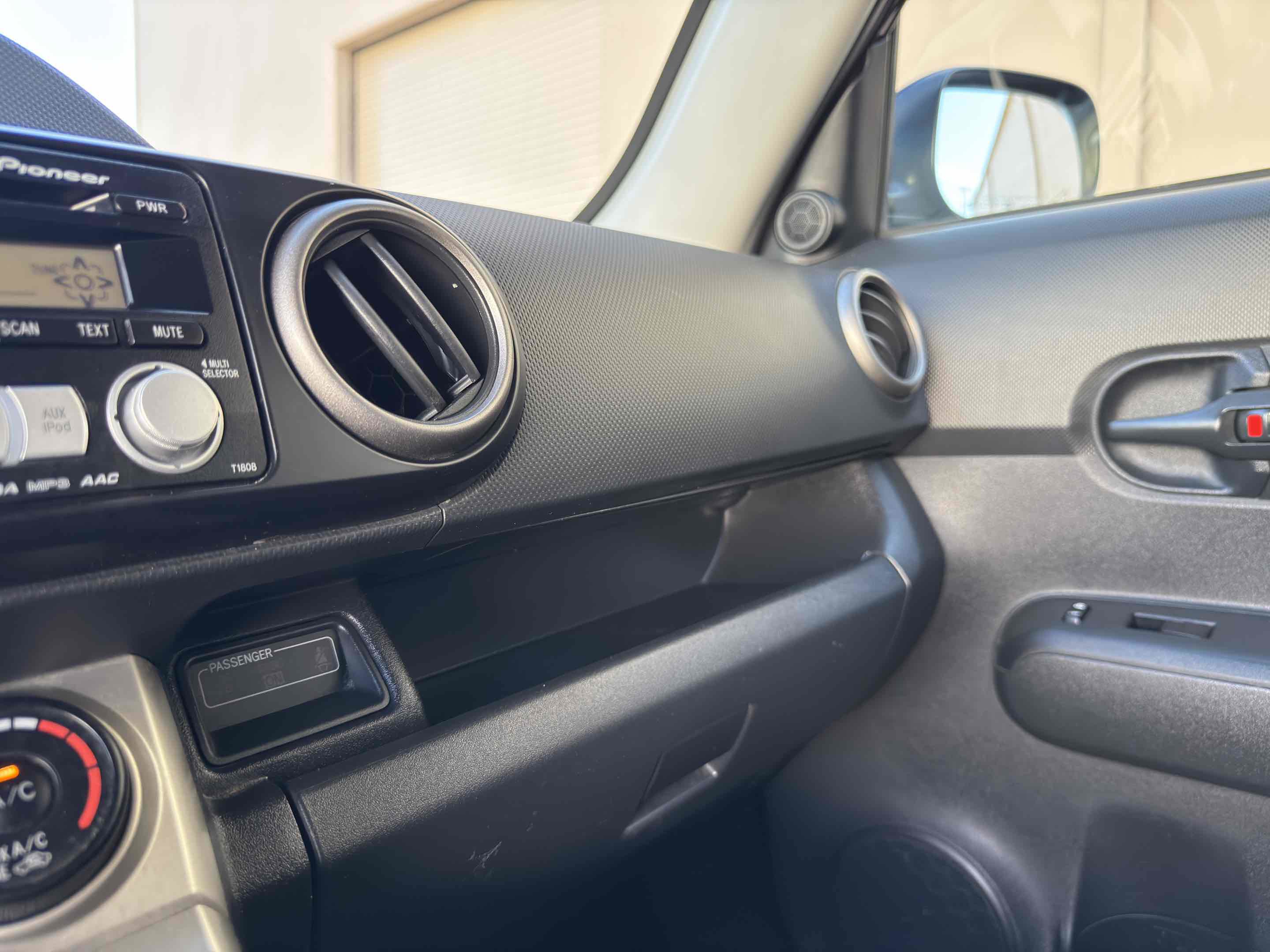 Used 2008 Scion xB image 29