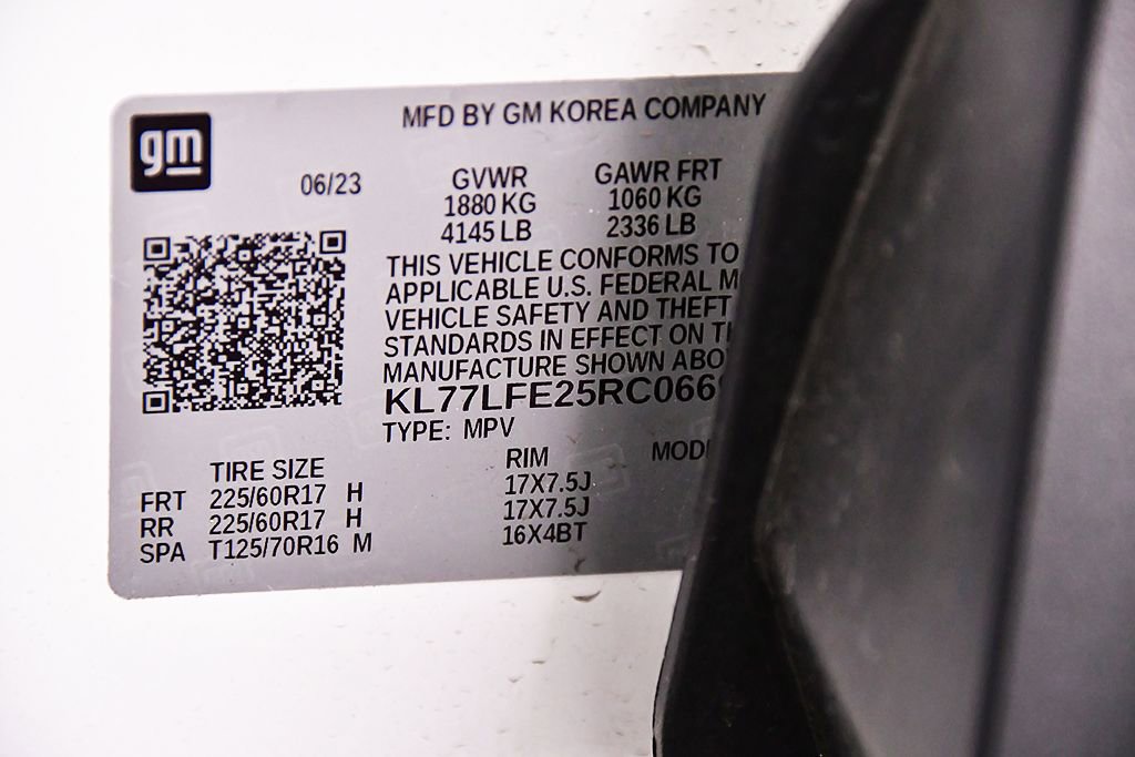 Used 2024 Chevrolet Trax LS w/ LS Convenience Package image 12
