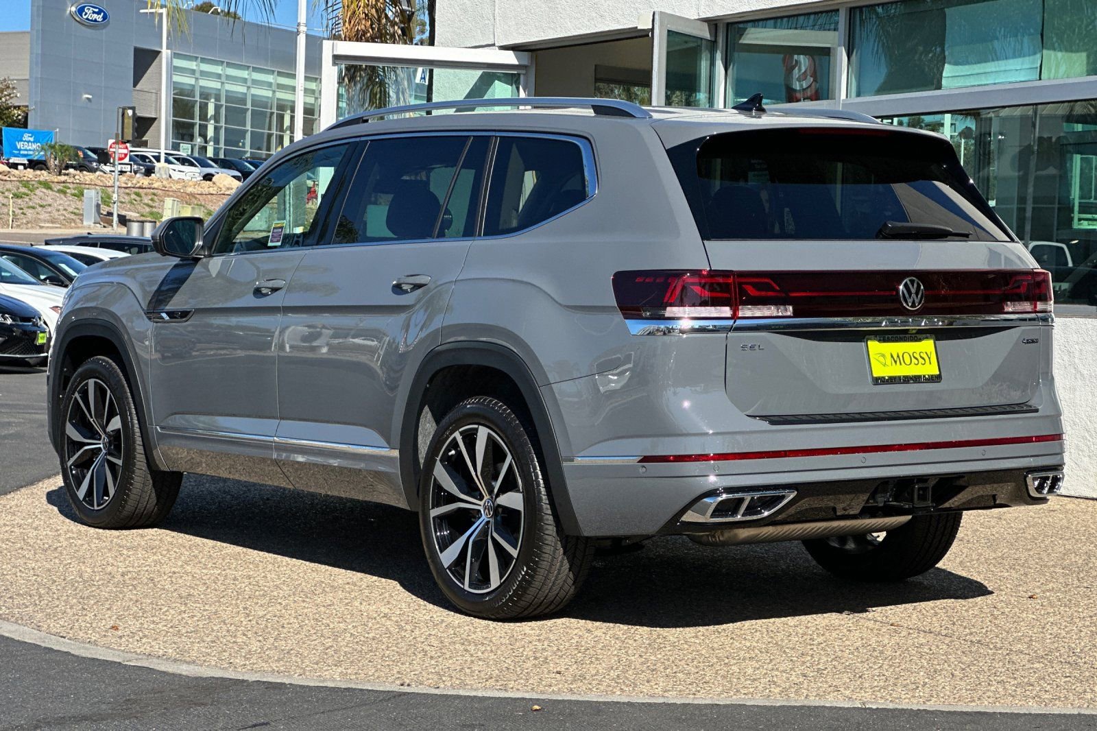 New 2026 Volkswagen Atlas SEL Premium R-Line image 6
