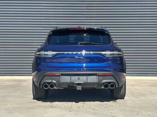 Certified 2025 Porsche Macan image 6