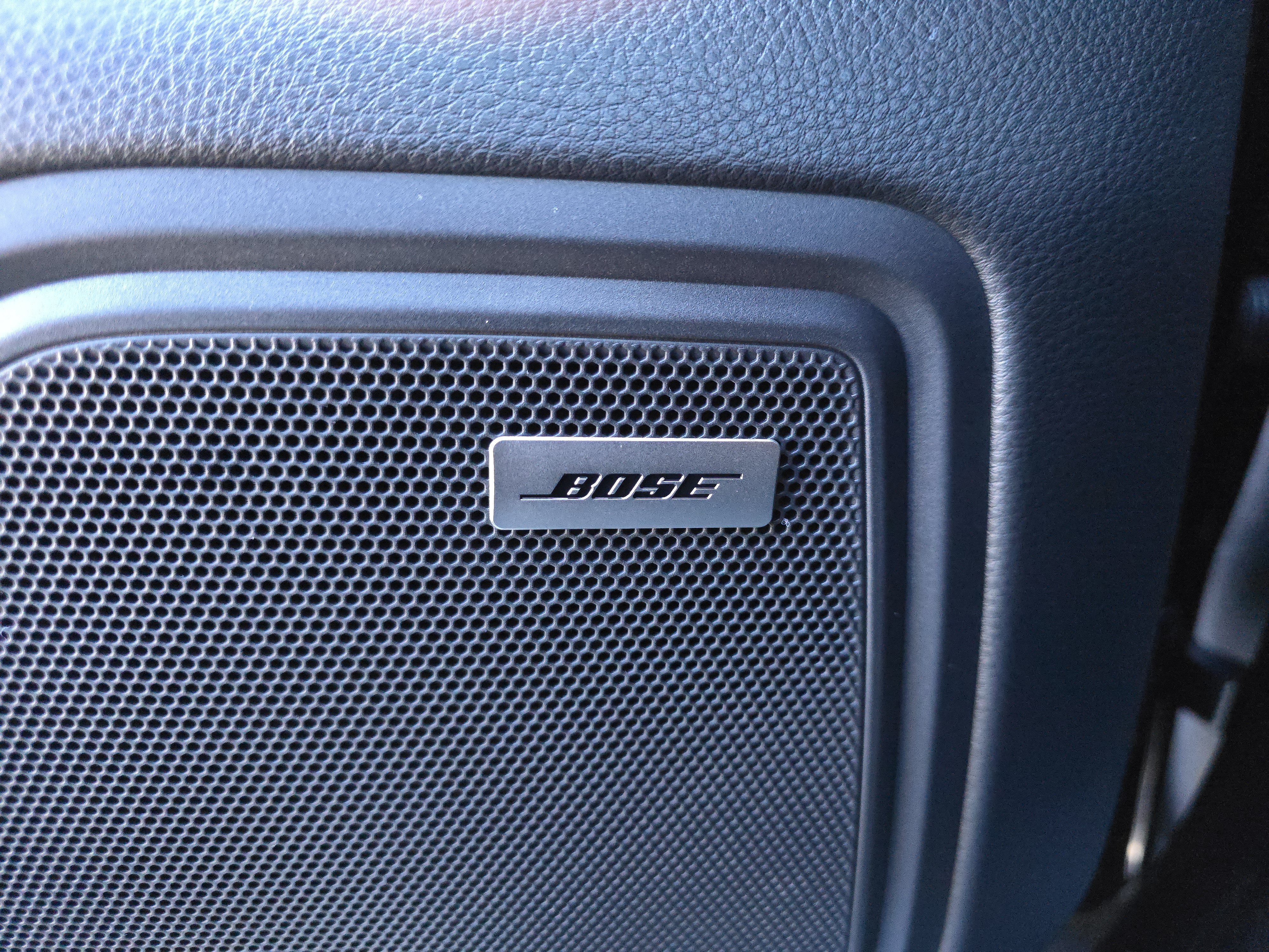 Certified 2025 Porsche Macan AWD/4WD image 18