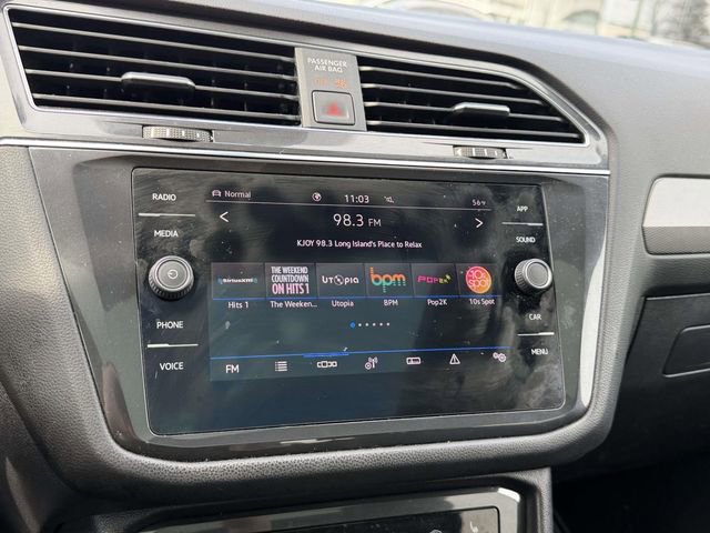 Used 2022 Volkswagen Tiguan SE w/ Panoramic Sunroof Package AWD/4WD image 26