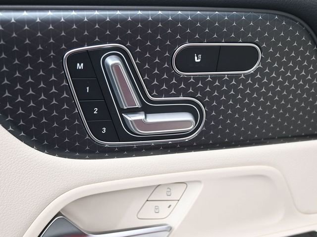 New 2026 Mercedes-Benz GLB 250 image 21