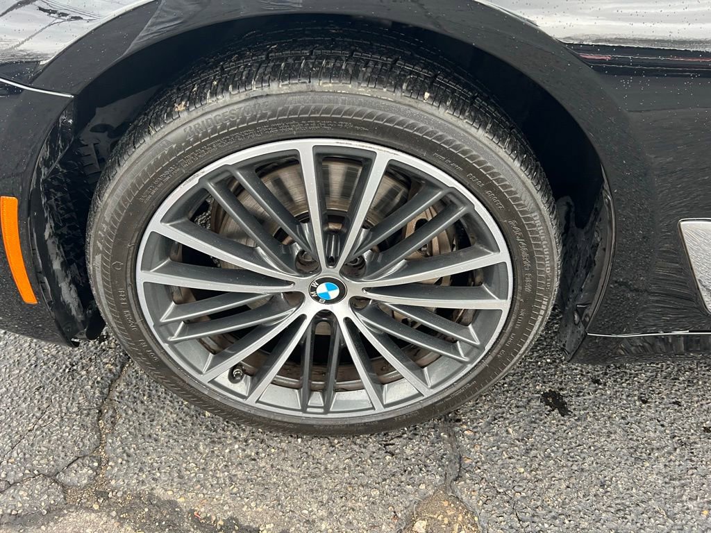 Used 2023 BMW 540i xDrive w/ Convenience Package image 34