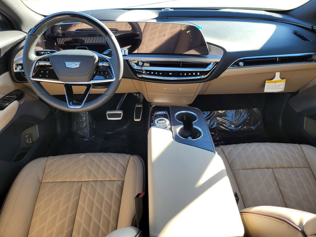 New 2026 Cadillac Lyriq Signature Luxury image 10