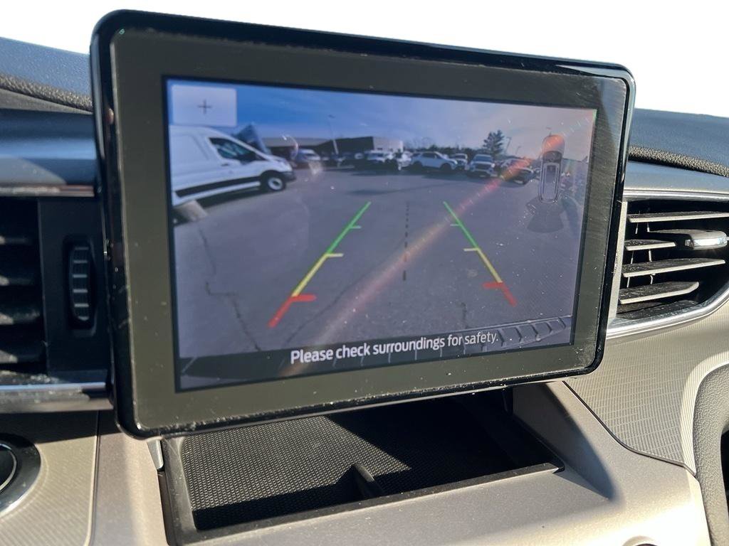 Used 2023 Ford Explorer XLT w/ Equipment Group 202A image 15