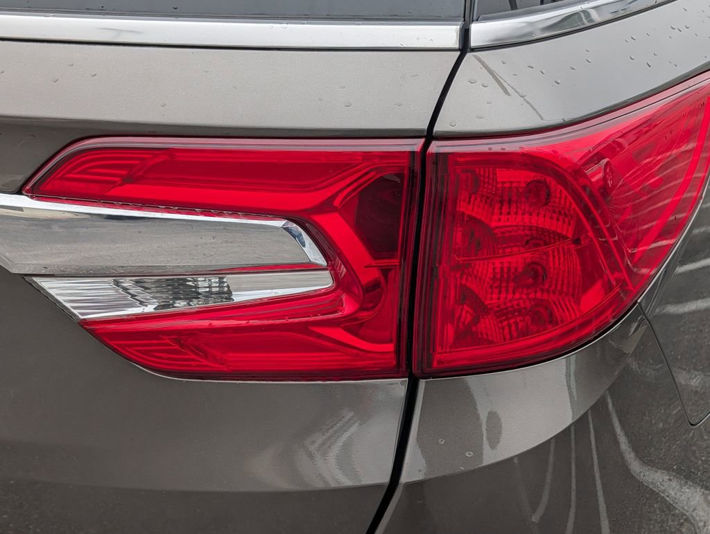 Used 2020 Honda Odyssey Touring image 17
