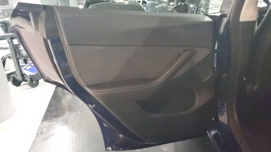 Used 2023 Tesla Model Y Long Range AWD/4WD image 17