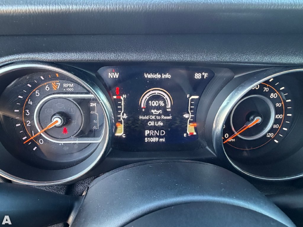 Used 2019 Jeep Wrangler Unlimited Sahara AWD/4WD image 22