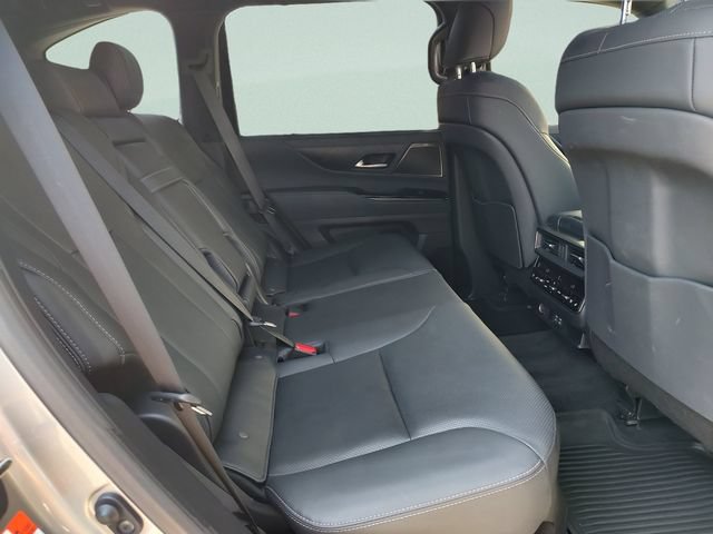 Used 2024 Lexus LX 600 4WD w/ Luxury Package image 31