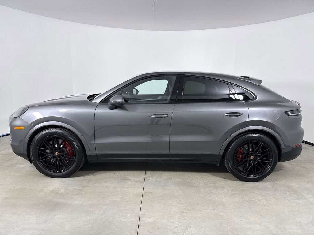 New 2026 Porsche Cayenne S image 2