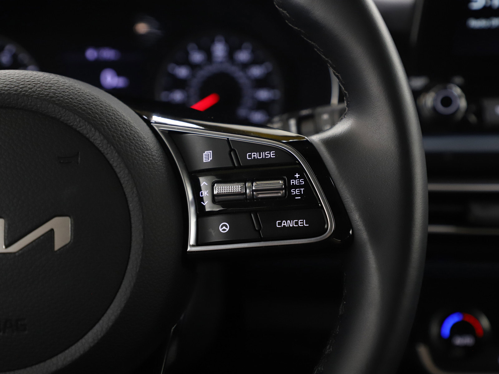 Used 2023 Kia Seltos Nightfall Edition image 26