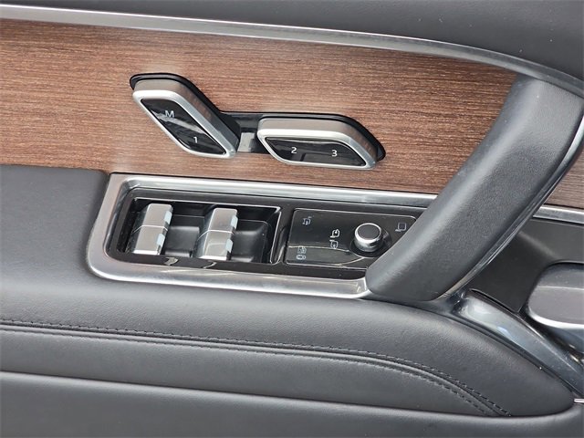 Used 2023 Land Rover Range Rover SE image 27