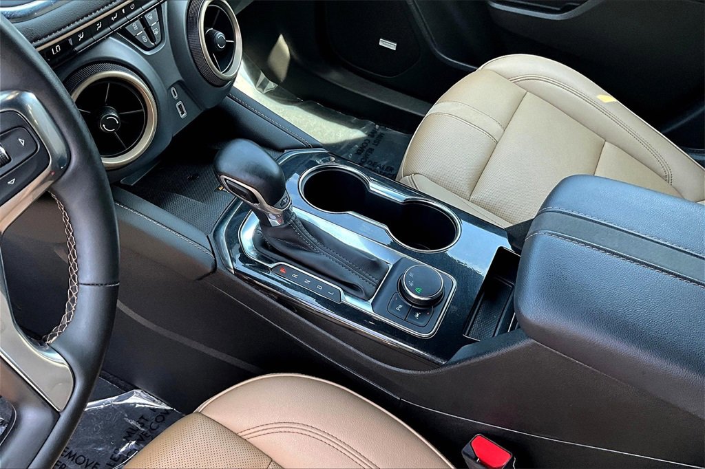 Certified 2023 Chevrolet Blazer Premier w/ Enhanced Convenience Package image 16