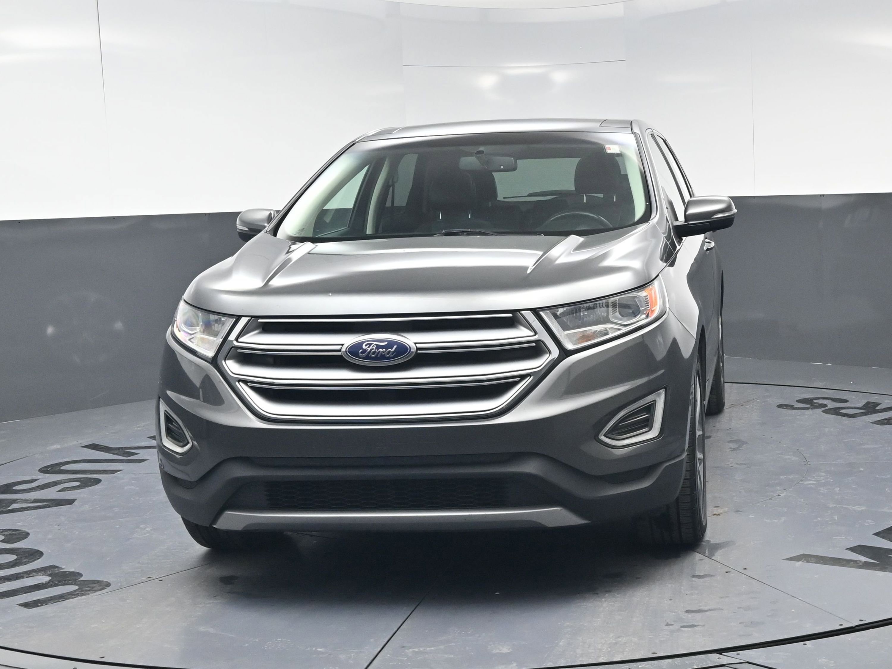 Used 2016 Ford Edge Titanium w/ Equipment Group 301A AWD/4WD image 5