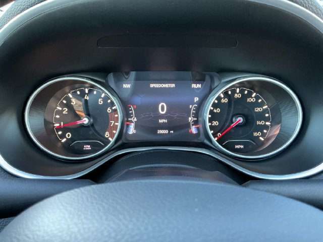 Used 2021 Jeep Compass Latitude w/ Sun and Sound Group FWD image 17
