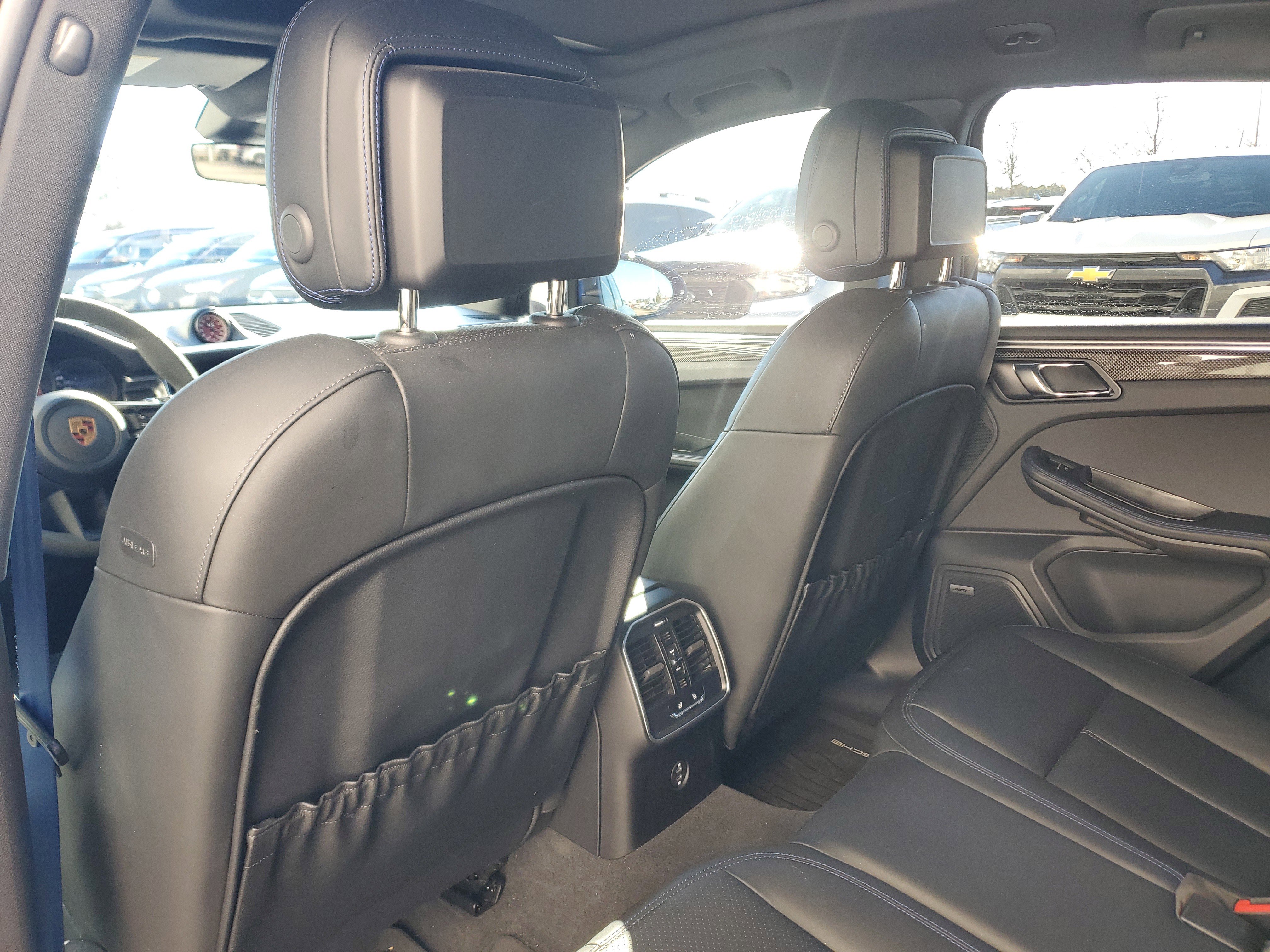 Used 2022 Porsche Macan S image 16