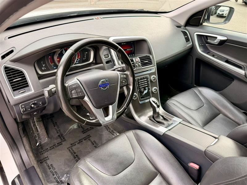 Used 2016 Volvo XC60 T5 Premier AWD/4WD image 10