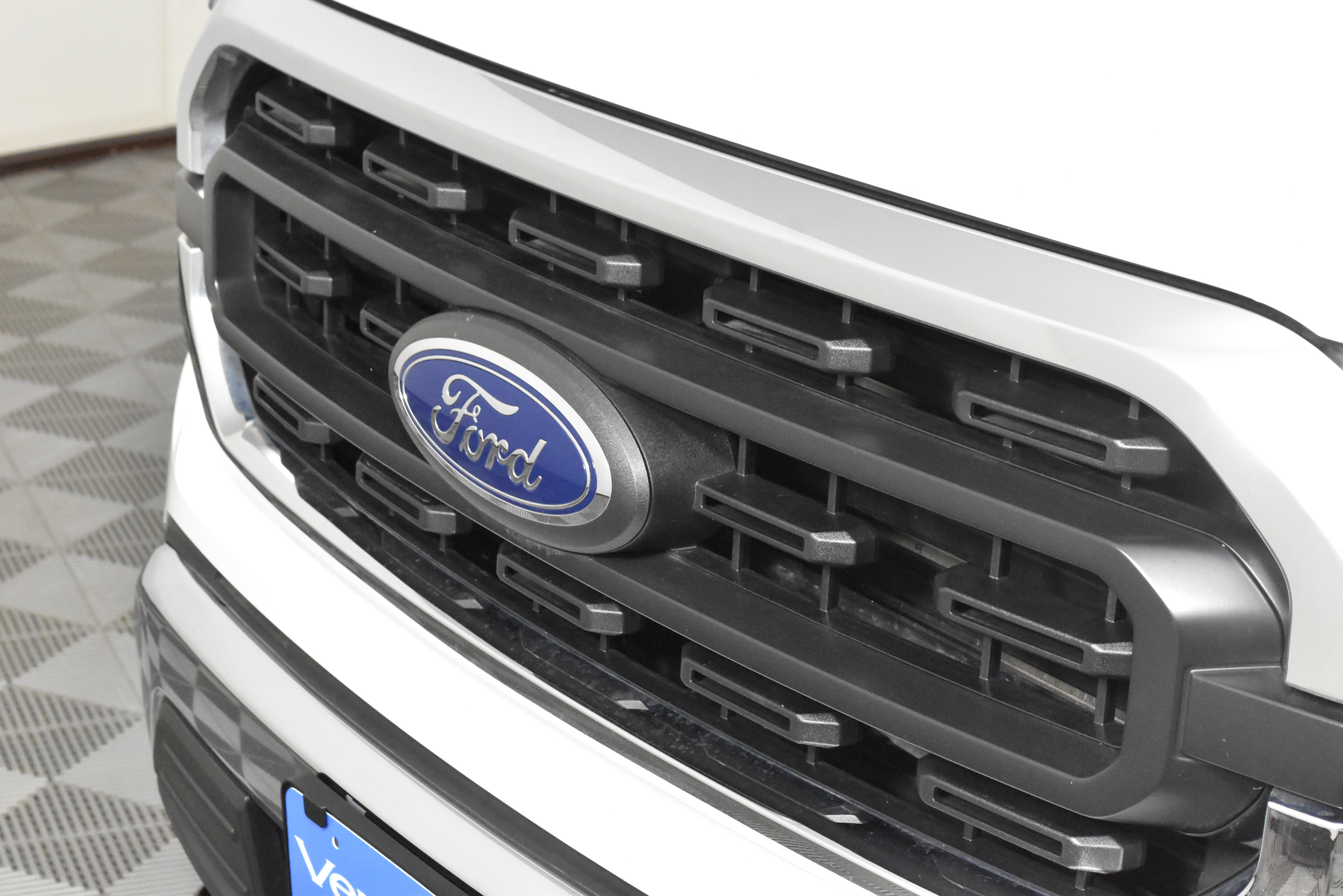 Used 2022 Ford F150 XLT image 11